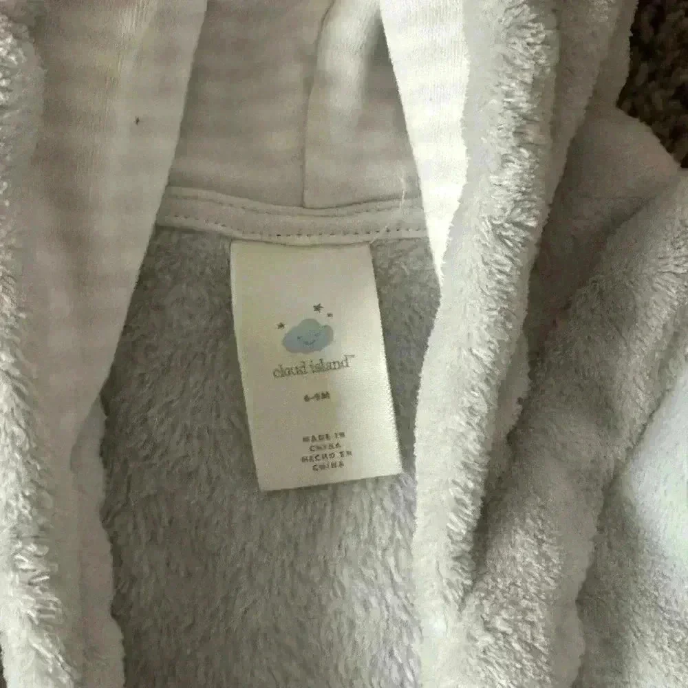 Baby Plushy Soft Hooded Bathrobe.
